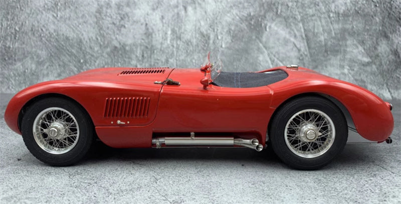 CMC Jaguar C-type XKC 023 1952 red Limited Edition 1000PCS ONLY 1:18 Car Pre-built Model view3