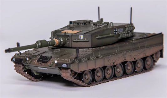PANZERKAMPF German LEOPARD 2A4 BATTLE TANK Pure green coating 1:72 Tank Pre-built Model