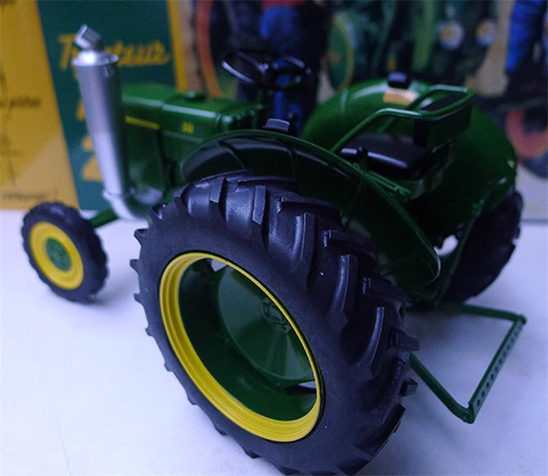 REPLICAGRI SFV 201 European classical tractor green 1:16 Truck Pre-built Model