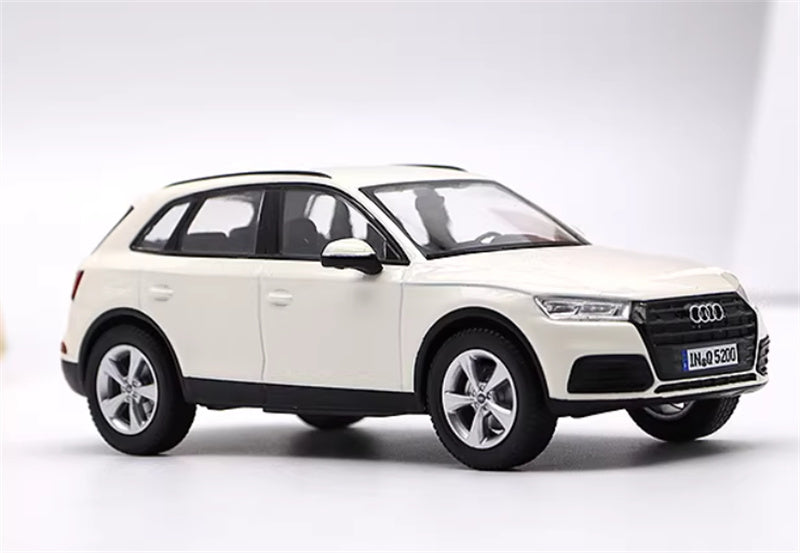 1:43 Audi Q5 SUV 2016 White  Audi  DIECAST Car Model