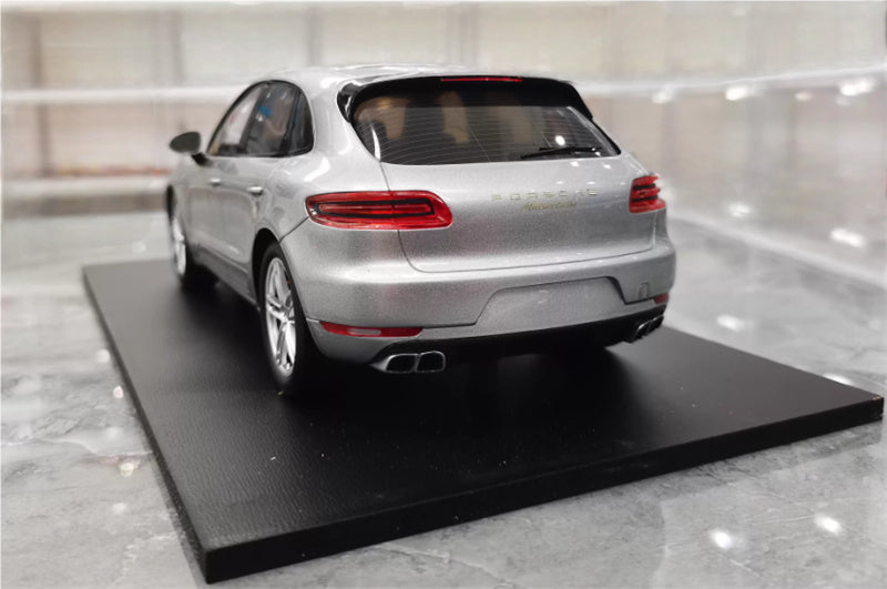 1:18 Porsche Macan Turbo silver Spark Resin Car Model view5