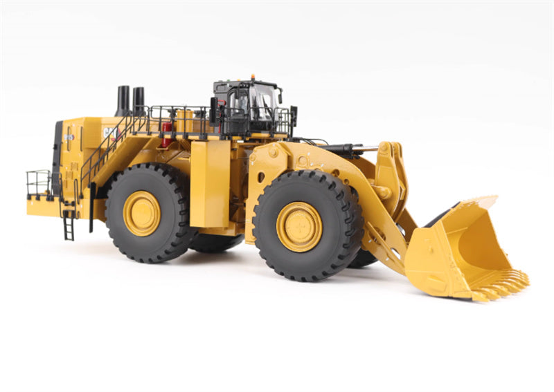 CATERPILLAR 995 Wheel Loader Yellow 1:50 Truck Pre-built Model