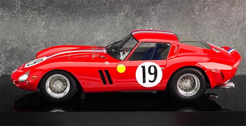 1:18 Ferrari 250GTO red Amalgam Le Mans #19 Resin Car Model view6