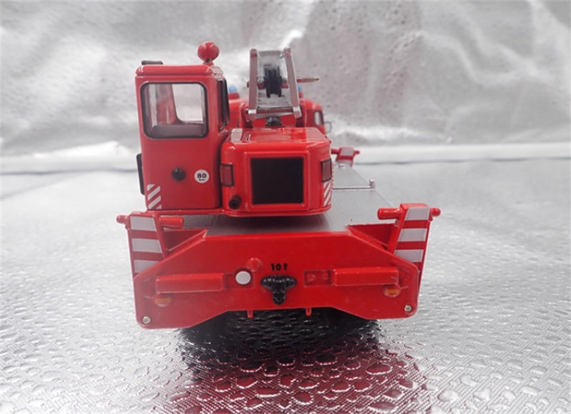 Schuco Tatra T148 Kranwagen Crane Truck Feuerwehr red Limited Edition 750PCS ONLY 1:43 Truck Pre-built Model view10