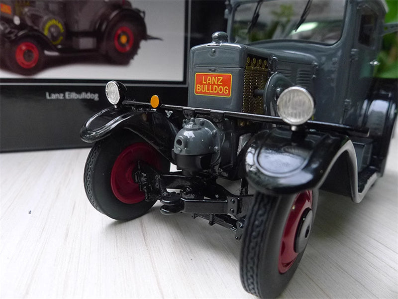 SCHUCO German Lanz Eibulldog mit Kabine Tractor grey Limited Edition 1500PCS ONLY 1:32 Truck Pre-built Model