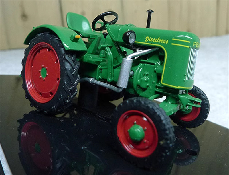 IXO Fendt Dieselross F15 H6 Classical tractor 1956 green 1:43 Truck Pre-built Model