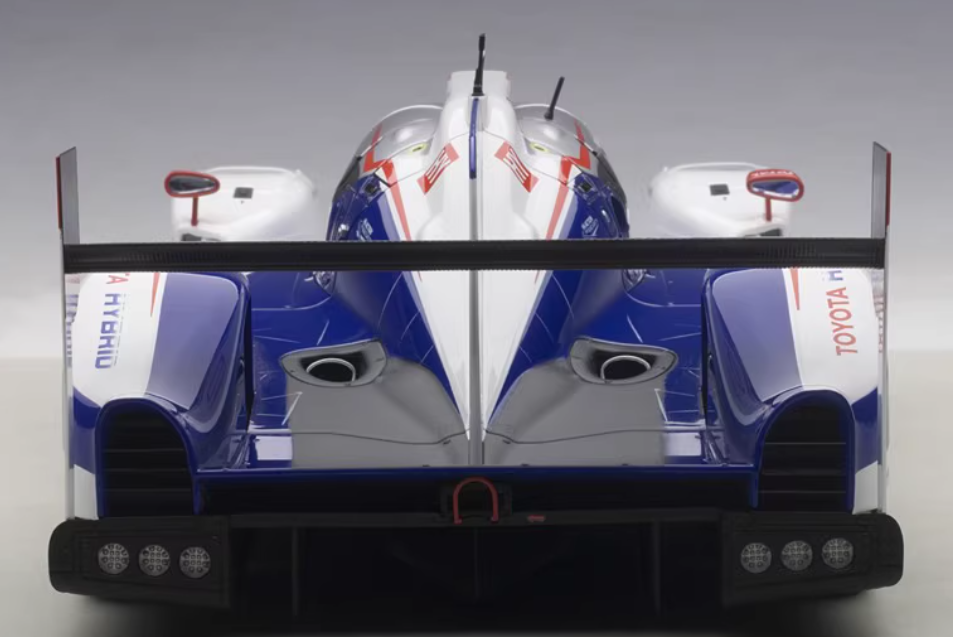 AUTOART Toyota TS040 Hybrid Endurance Race #7 1:18 Car Pre-built Model view7