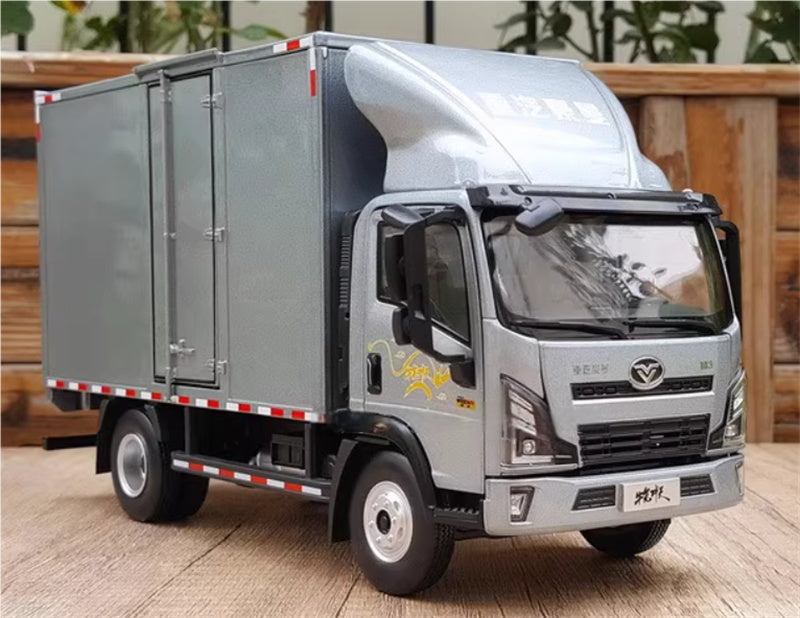 Sinotruk HOMAN M3 Light Truck grey 1:24 Truck Pre-built Model
