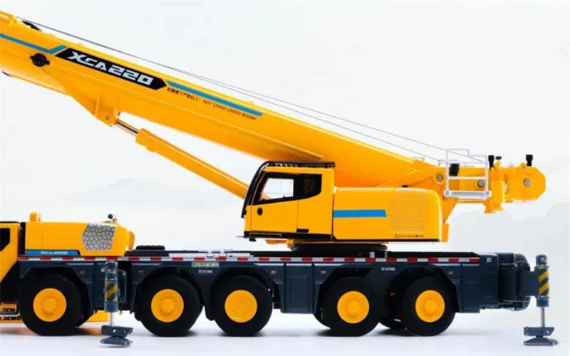 1:50   XCA220 XCMG Classic Edition Engineering Yellow Diecast Model
