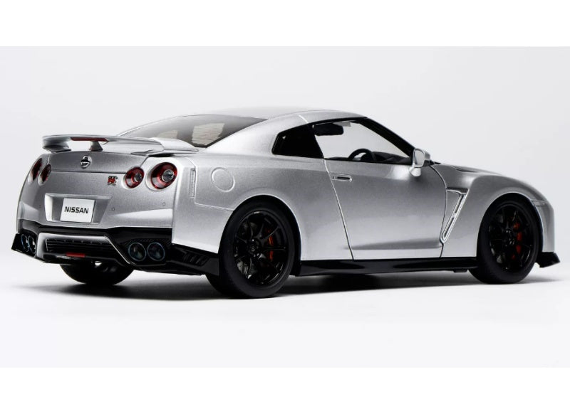 1:18 Nissan GT-R NISMO R35  Ultimate Metal Silver tail MOTORHELIX Track Edition Limited Edition 199PCS ONLY DIECAST Model