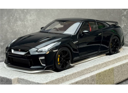 1:18 Nissan GT-R R35 2022 Midnight Purple MOTORHELIX Track Edition Limited Edition 999PCS ONLY DIECAST Model
