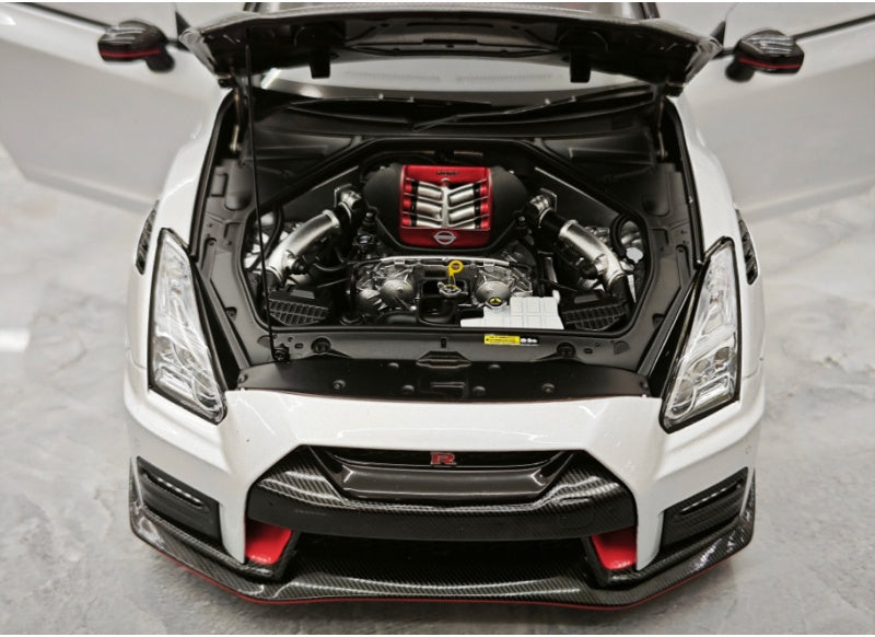 1:18 Nissan GT-R NISMO R35 2022 Ultimate Metal Silver MOTORHELIX Special Edition Limited Edition 699PCS ONLY DIECAST Model