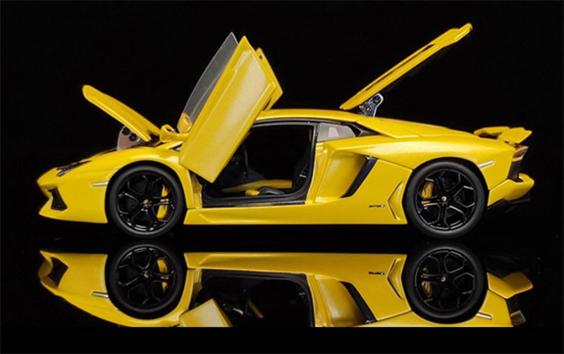 AUTOART Lamborghini Aventador LP700-4 GIALLO ORION 1:43 Car Pre-built Model view4