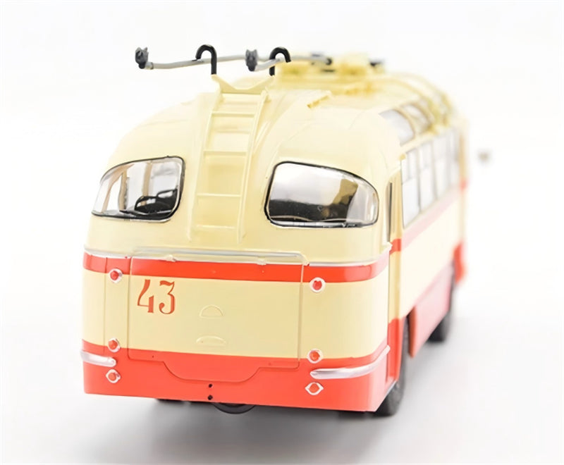 1:43 LAZ-695T Modimio ABS Model
