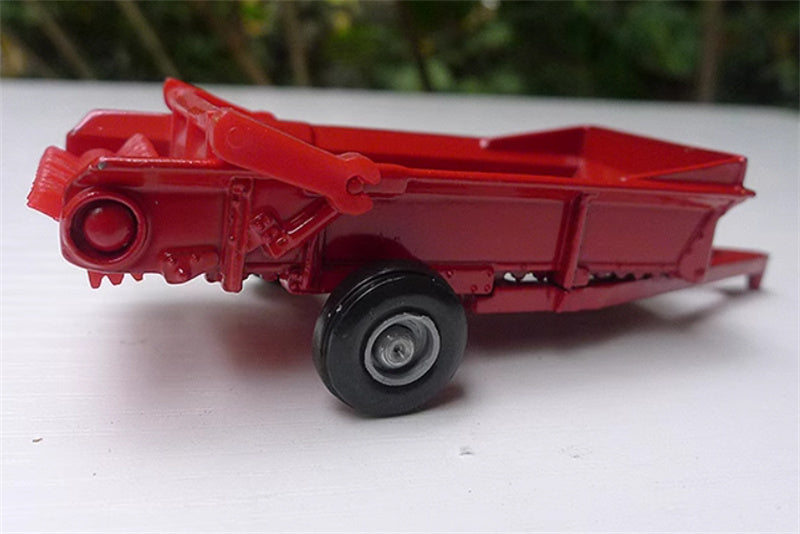 ERTL CASE IH Manure Spreader red 1:64 Truck Accessories Pre-built Model