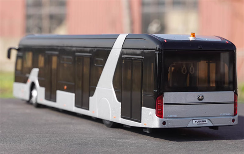 Yutong Yutong Airport Shuttle Bus New Energy Silver 1:42 Bus Pre-built Model