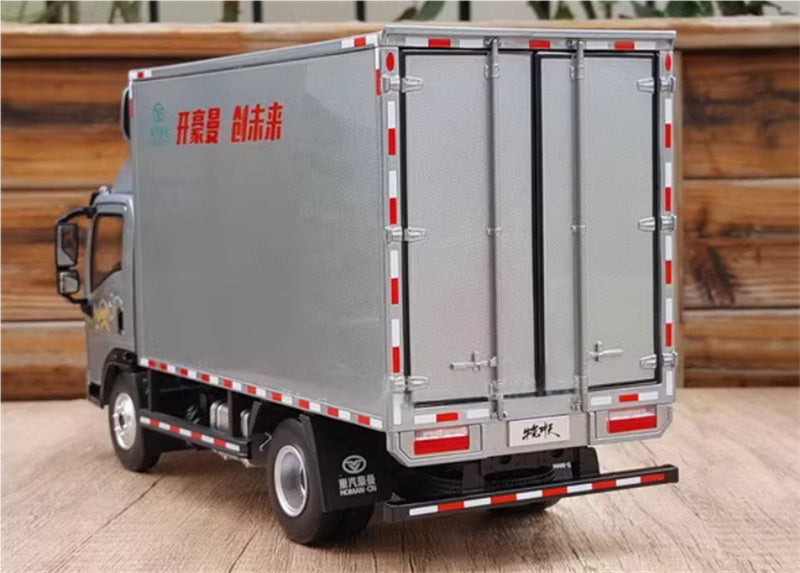Sinotruk HOMAN M3 Light Truck grey 1:24 Truck Pre-built Model