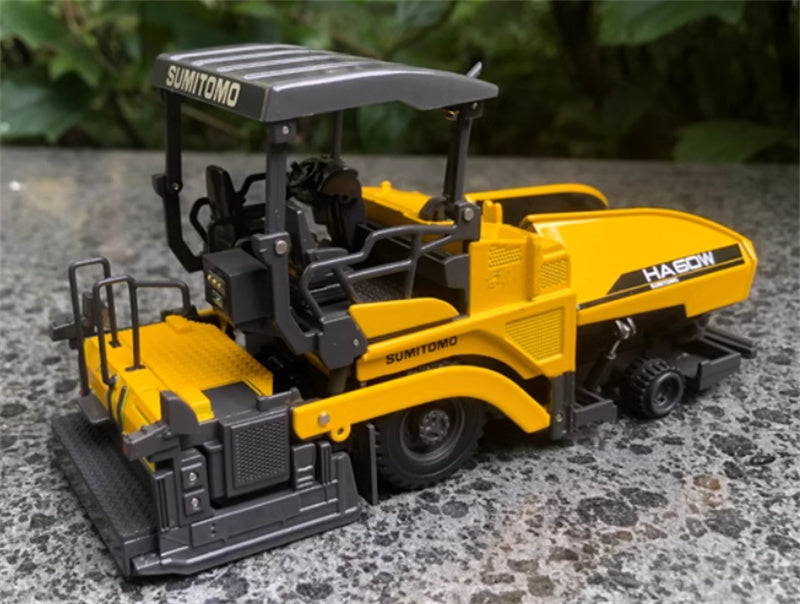 SUMITOMO HA60W Paver 1:50 Truck Pre-built Model