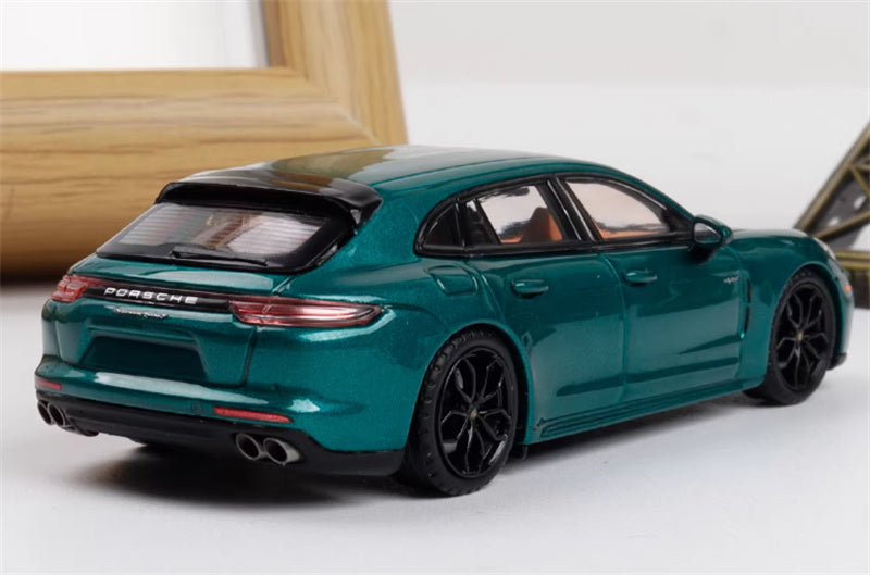 Liberty 64 Porsche Panamera Turbo S metallic green w/ Figure and wheels 1:64 Car Pre-built Airliner Model Display view2
