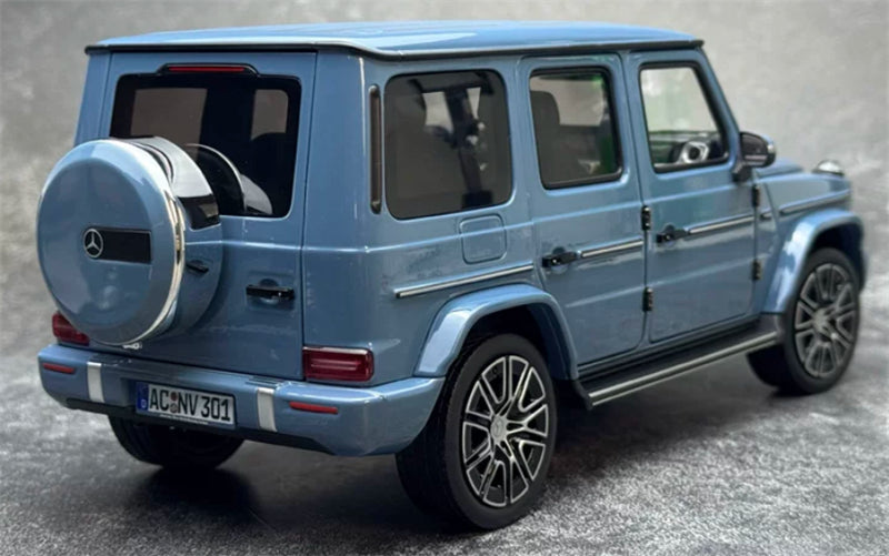 1:18 Mercedes-Benz G500 Classe 2024 Black - with luggage rack NOREV  DIECAST Model
