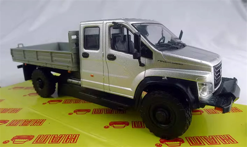 HAW RA3 C42 A33 Soviet Union Russian civilian pickup truck silver 1:43 Truck Pre-built Model