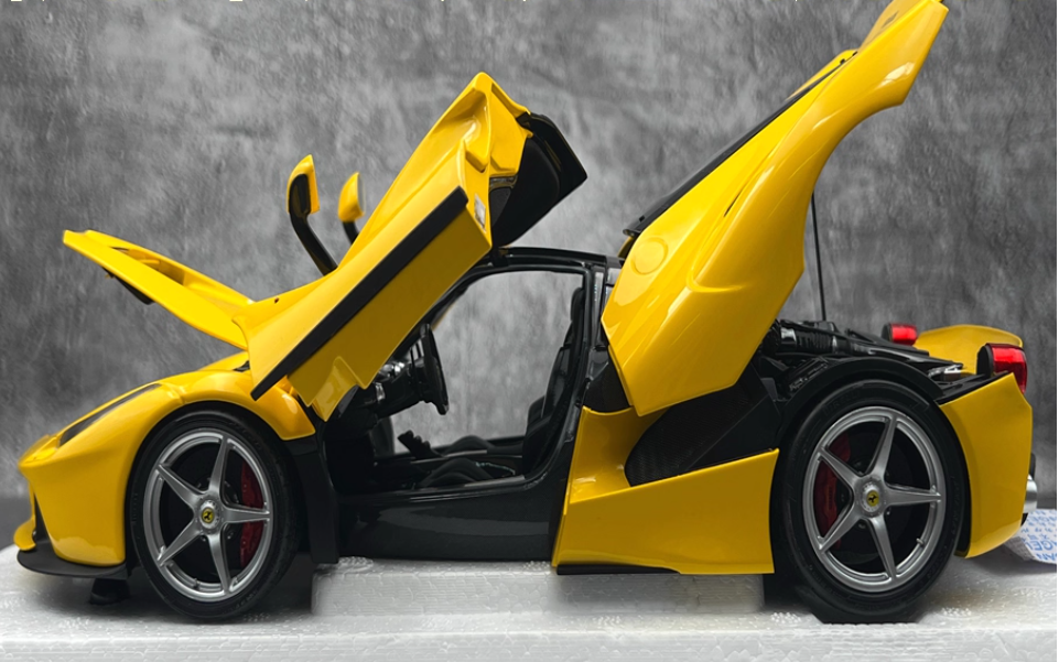 BBR MODELS Ferrari LaFerrari yellow hardtop 1:18 Car Pre-built Model view10