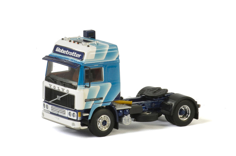 WSI VOLVO F12 4x2 Premium Globetrotter 1:50 Truck Pre-built Model