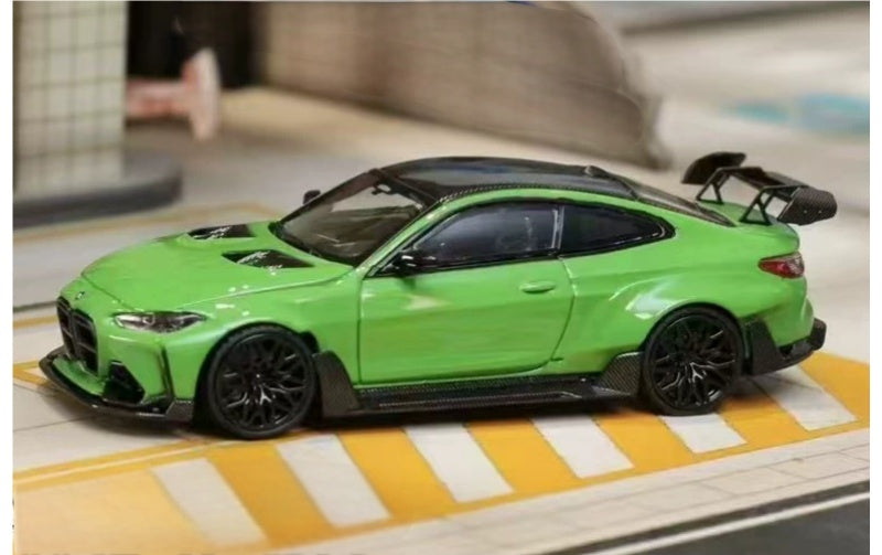 1:64 BMW M4 G82  Irish Green SW   DIECAST Model