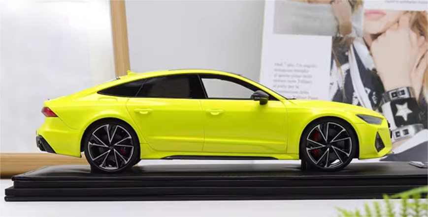 1:18 Audi RS7 2017 Fluorescent Yellow  MOTORHELIX LTD 99PCS ONLY Resin car Model
