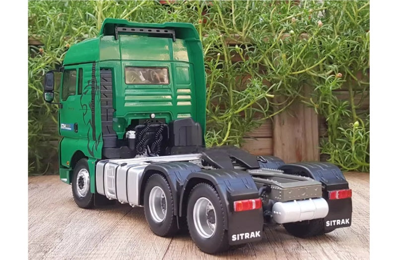 Sinotruk Sitrak G7H tractor Postal customized version Green 1:24 Truck Pre-built Airliner Model Display view3
