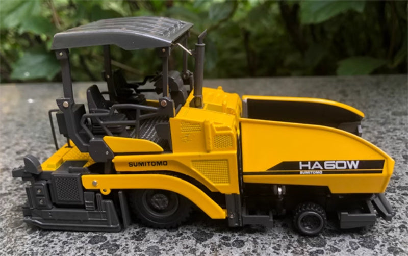 SUMITOMO HA60W Paver 1:50 Truck Pre-built Model