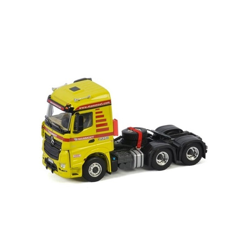 Mammoet Actros streamspace 6x4 1:50 Truck Pre-built Model