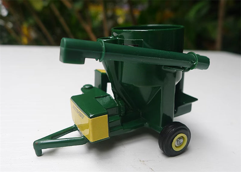 ERTL Artway Grinder Mixer blackish green 1:64 Truck Accessories Pre-built Model