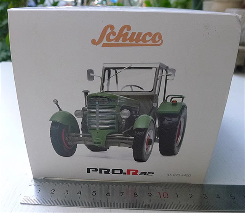 SCHUCO Hurlimann D 200 S Agricultural tractor army green 1:32 Truck Pre-built Model
