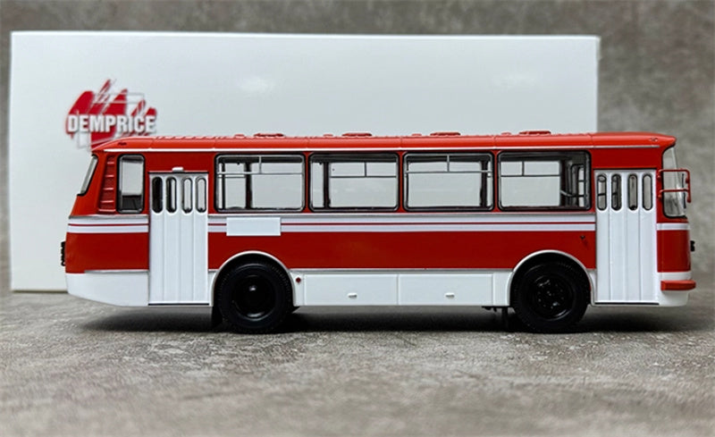 DEMPRICE Russian 695 Bus red - white 1:43 Bus Pre-built Model view3