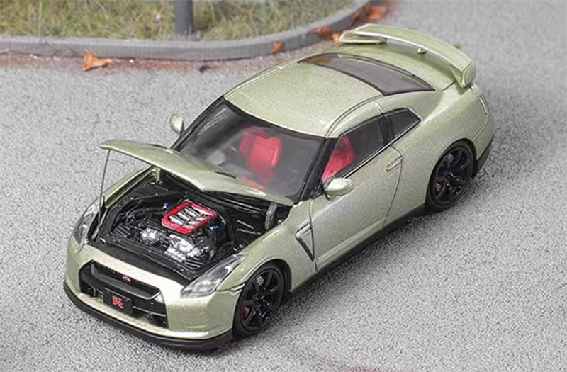 Focal Horizon Nissan GT-R R35 Emerald Green Limited Edition 999PCS ONLY 1:64 Car Pre-built Model view8