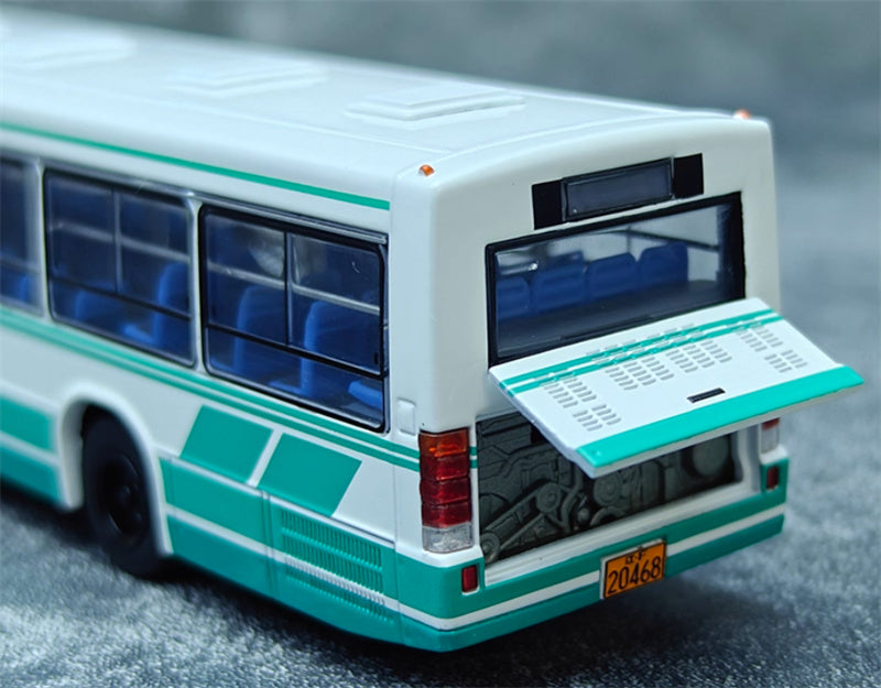 AUTO-GLIMPSE Huanghai DD6121HS City Bus Non air-conditioned version Green 1:64 Bus Pre-built Model view8