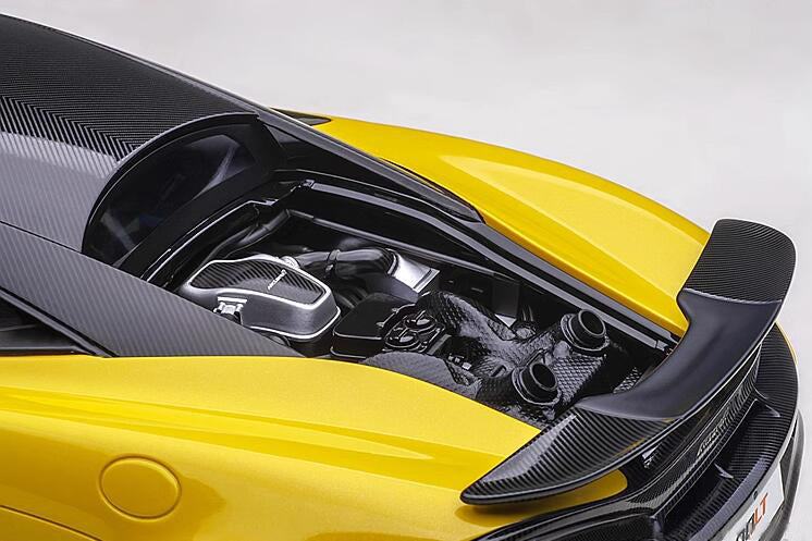 AUTOART McLaren 600LT sports car yellow 1:18car Pre-a Model