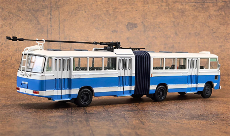AUTO-GLIMPSE Shanghai Bus SK561 articulated trolley bus sky blue 1:64 Bus Pre-built Model view5