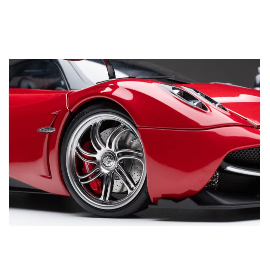 KengFai Pagani Huayra Full open Pearlescent Red 1/12 DIECAST Truck