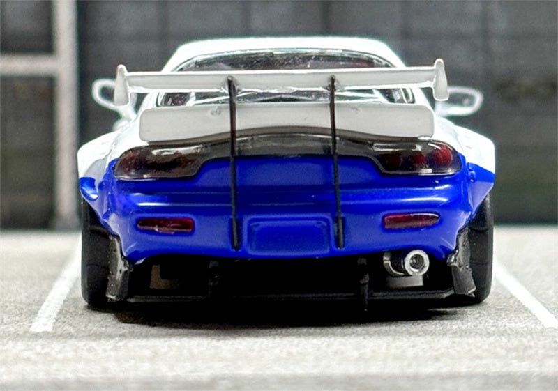 Master Mazda RX-7 FC3S Rocket Runny Pandem White Blue Double Match Limited Edition 1:64 Car Pre-built Airliner Model Display view7