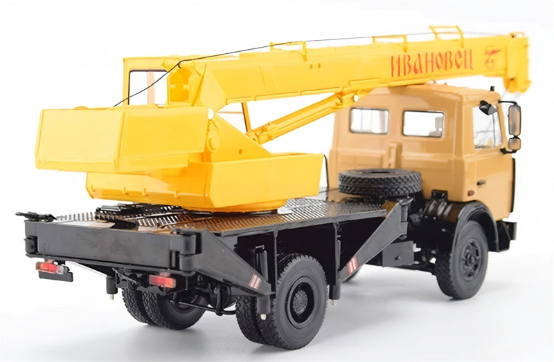 1:43 MAZ KS‑3577(5334) StartScaleModels ABS Model