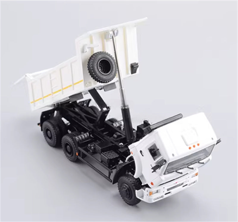 Modimio Russia 6X6 Kamaz-6522 heavy-duty dump truck 1:43 Truck Pre-built Airliner Model Display view5