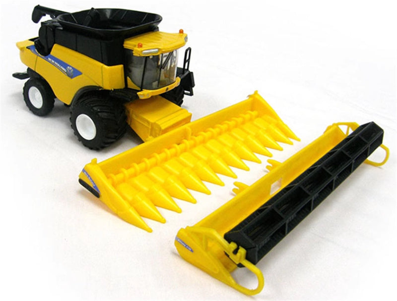 ERTL New Holland CR960 Combine out of print yellow 1:64 Truck Pre-built Model