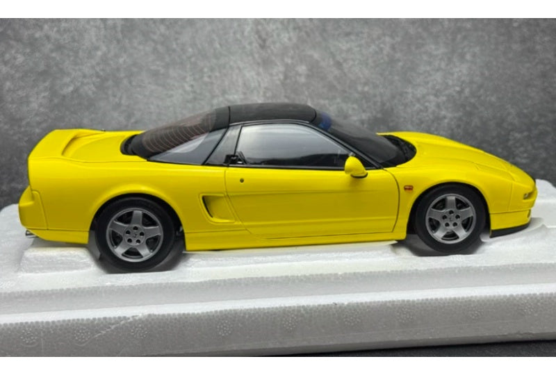 1:18 Honda NSX NA1 MK1  yellow LCD MODELS  DIECAST Model