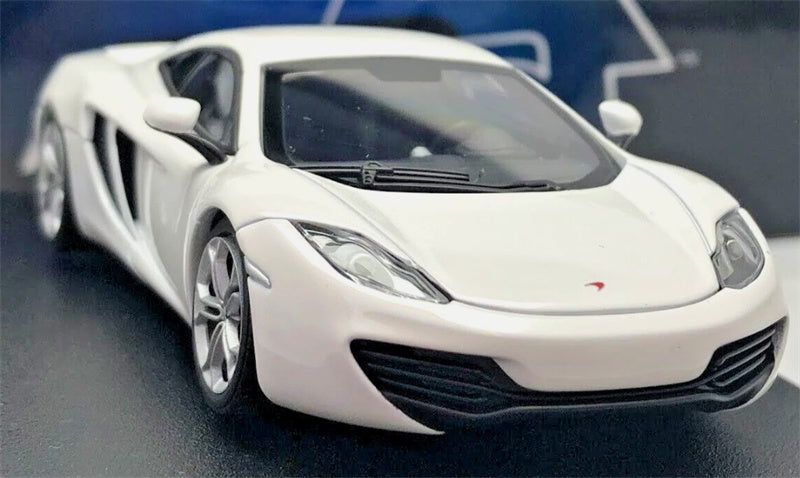 AUTOART McLaren MP4-12C white supercar 1:43 Car Pre-built Model view4