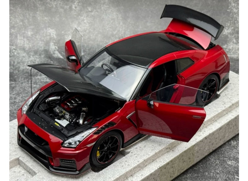 1:18 Nissan GT-R NISMO R35 2022 Vibrant Red MOTORHELIX Special Edition Limited Edition 699PCS ONLY DIECAST Model