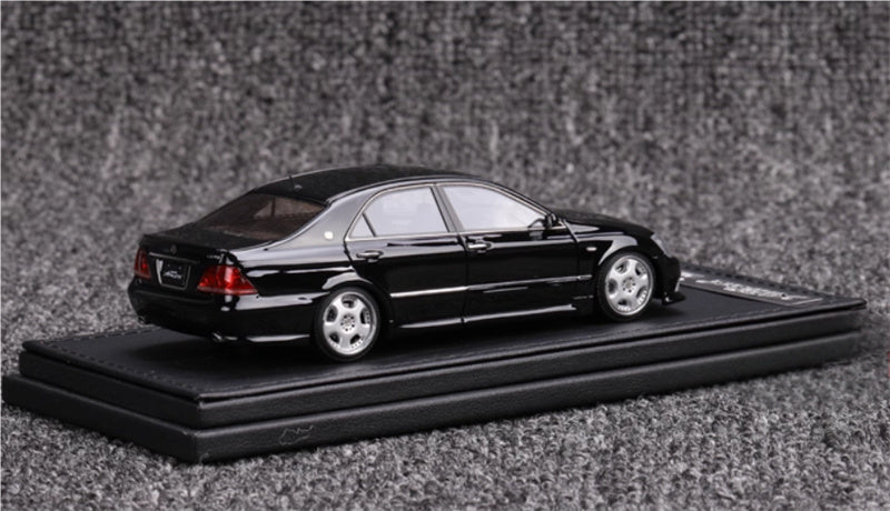 IGNITION MODEL Toyota Crown GRS180 3.5 Black with OZ Wheel 1:43 Car Model view5