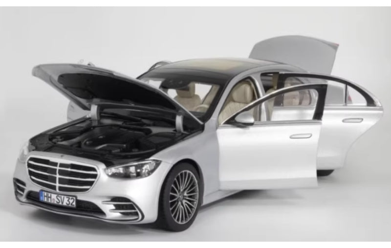 1:18 Mercedes-Benz S450 W222 Norev Diecast Model view5