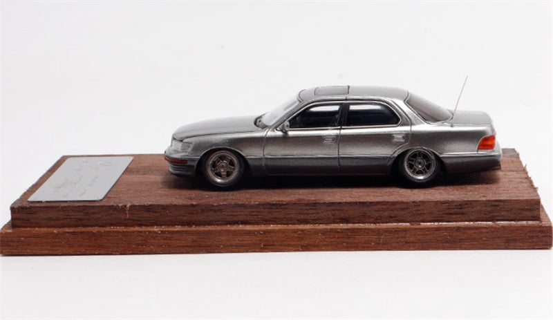 Fine works 64 Lexus LS400 Silver w/ gray skirt edge Low lying wheels Limited Edition 500PCS ONLY 1:64 Car Pre-built Model view5